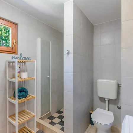 Apartment With Parking Spaces Privlaka, Zadar - 24588 Privlaka (Zadar)